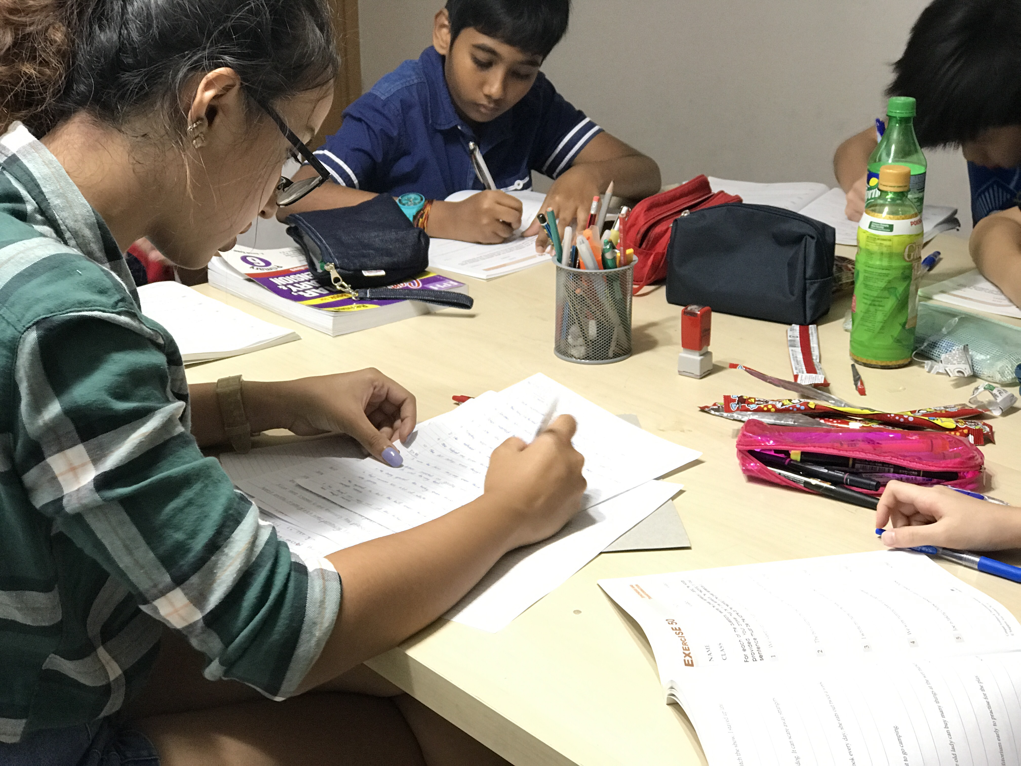 Punggol Tuition Centre Good Tutor for Small Group Pri Sec English Maths Science Qualified Tutors Primary Secondary P1 p2 p3 p4 p5 p6 PSLE GCE O level